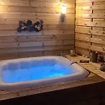 아파트 Avec Jacuzzi