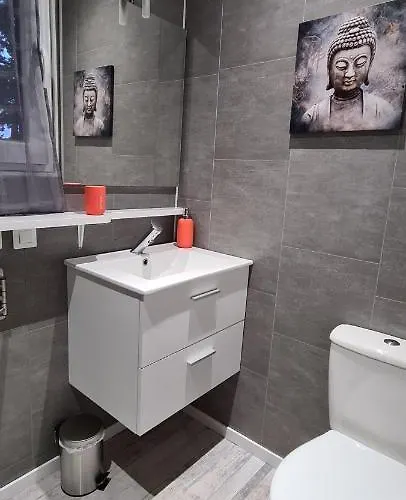 Avec Jacuzzi Apartman